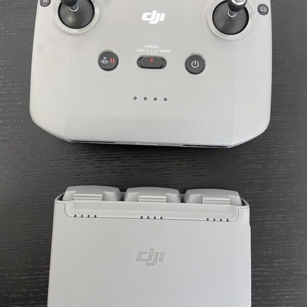 DJI Mini 2 SE Fly More Combo - immagine 3